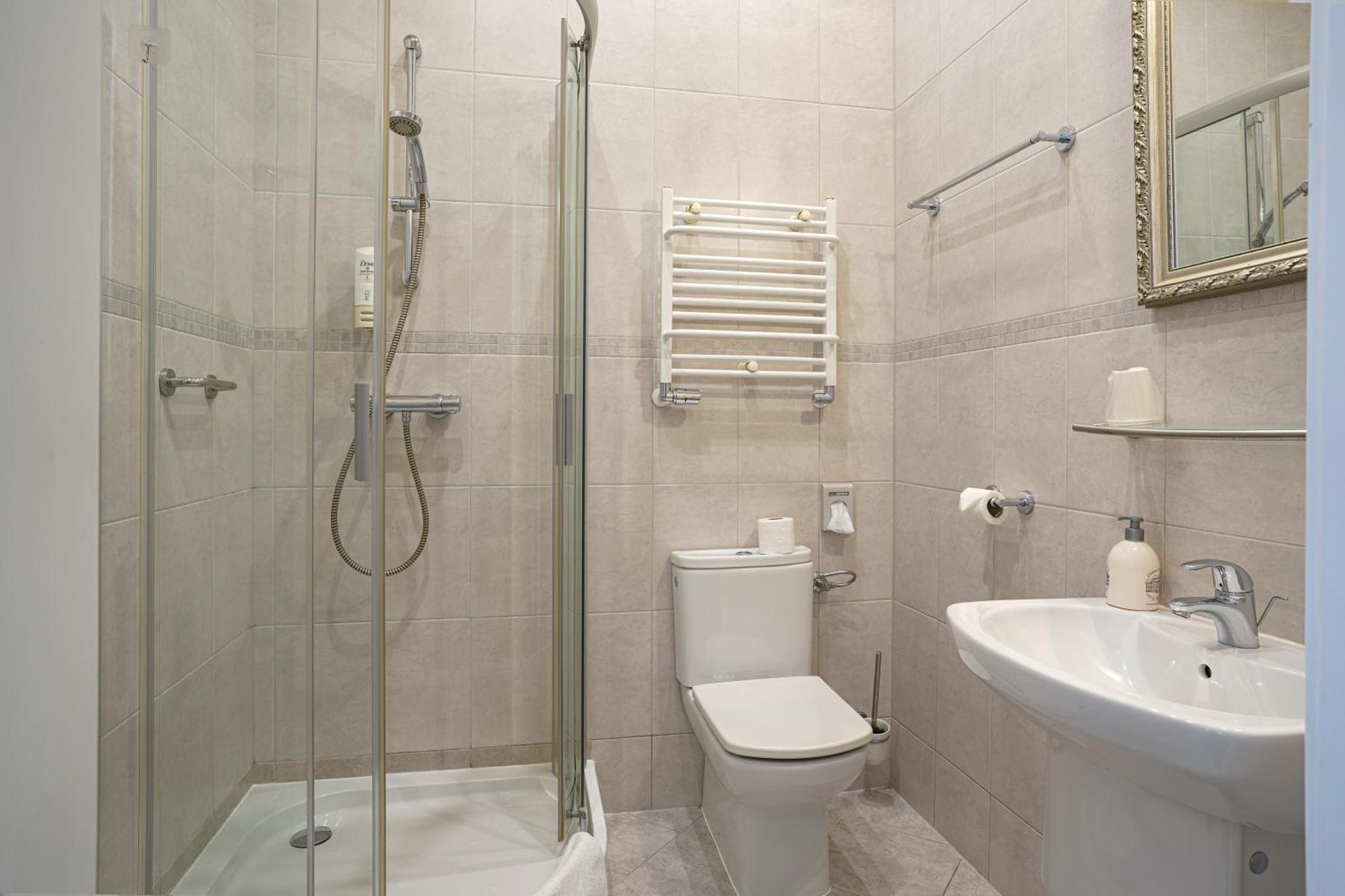 Hotel Amalia Kudowa Zdroj Luaran gambar